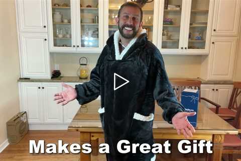 Review Bedsure Wearable Blanket Hoodie - Sherpa Fleece Hooded Blanket for Adult as A Gift