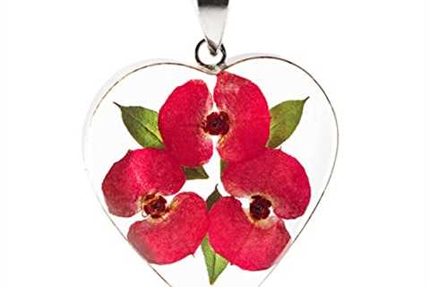 Heart Necklace with Natural Crown of Thorns Flowers, 18″ Sterling Silver, TAMI, Floral Jewelry