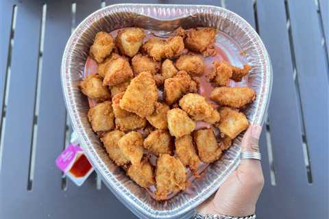 Chick-fil-A’s Heart Shaped Trays Are Back for a Limited Time (Nuggets, Chick-n-Minis, Cookies &..