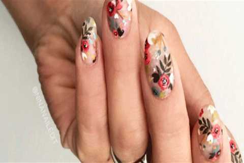 What are some floral fingernail designs?