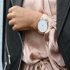 Fashion Forward: Incorporating Pre-owned Watches Into Your Designer Clothing Collection In..