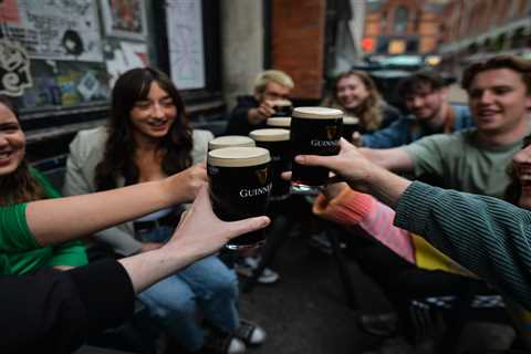 Beer Bosses Want Trooping The Colour as a Bank Holiday - And They've Done The Maths