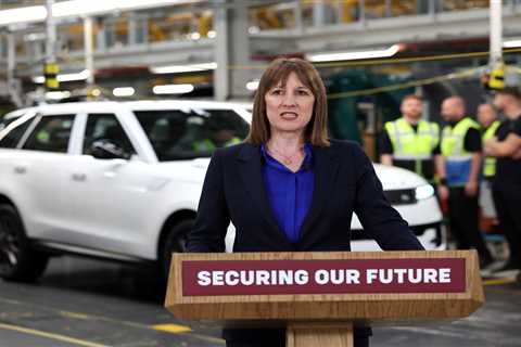 Rachel Reeves Just Might Kill the £44Billion Car Finance Ruling - And She's Got Days to Do It