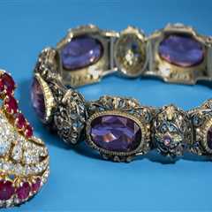 The Factors That Influence the Value of Vintage Jewelry