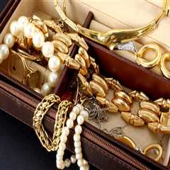 The Ins and Outs of Pre-Owned Jewelry: Understanding the Return Policy