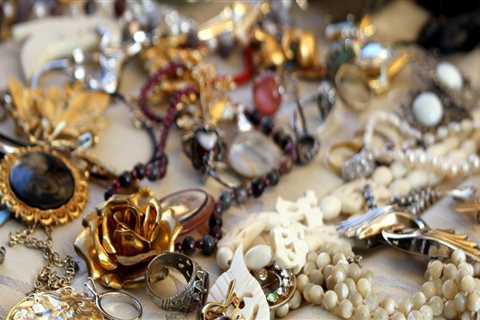 The Fascinating World of Vintage Jewelry: How Old is Considered Vintage?