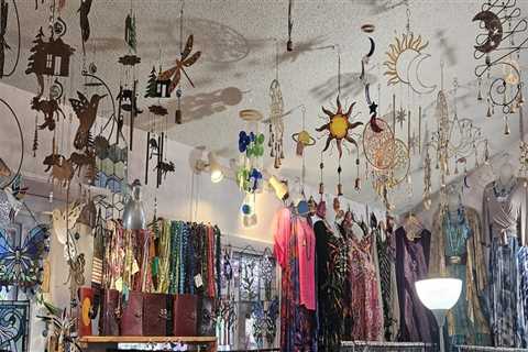 The Allure of Antique Stores in Southwestern Missouri: Loyalty Programs and Rewards